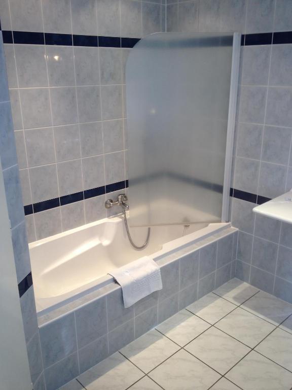 Amadeus Hotel Sarreguemines Ruang foto