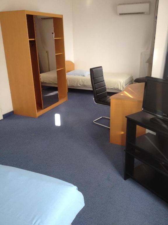 Amadeus Hotel Sarreguemines Ruang foto